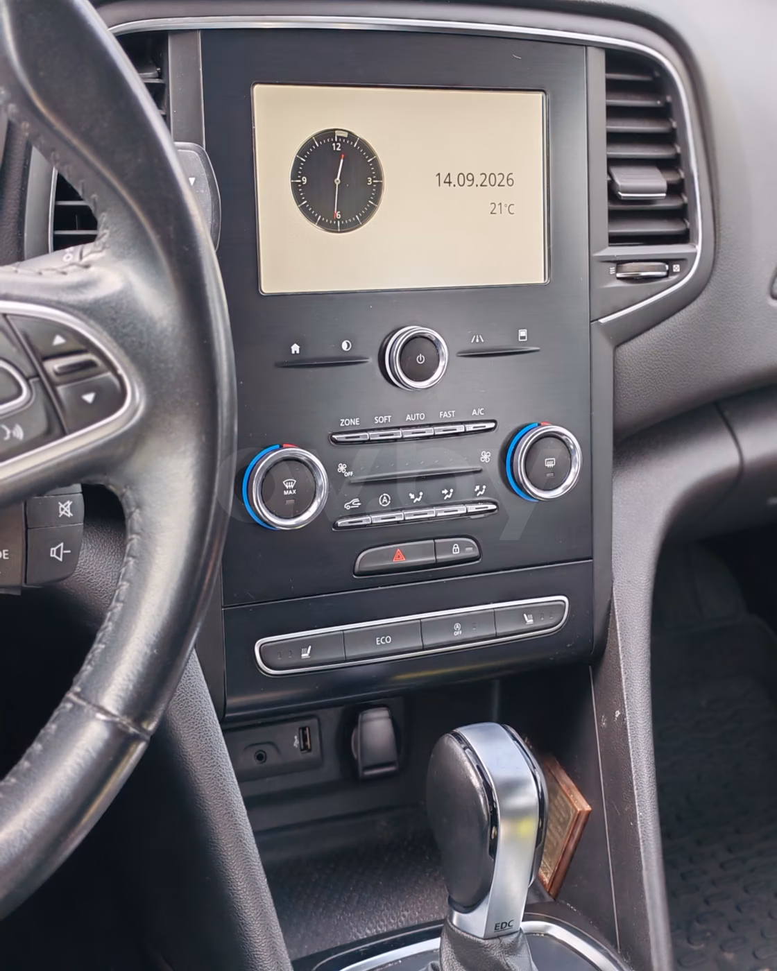 Renault Megane фото 11