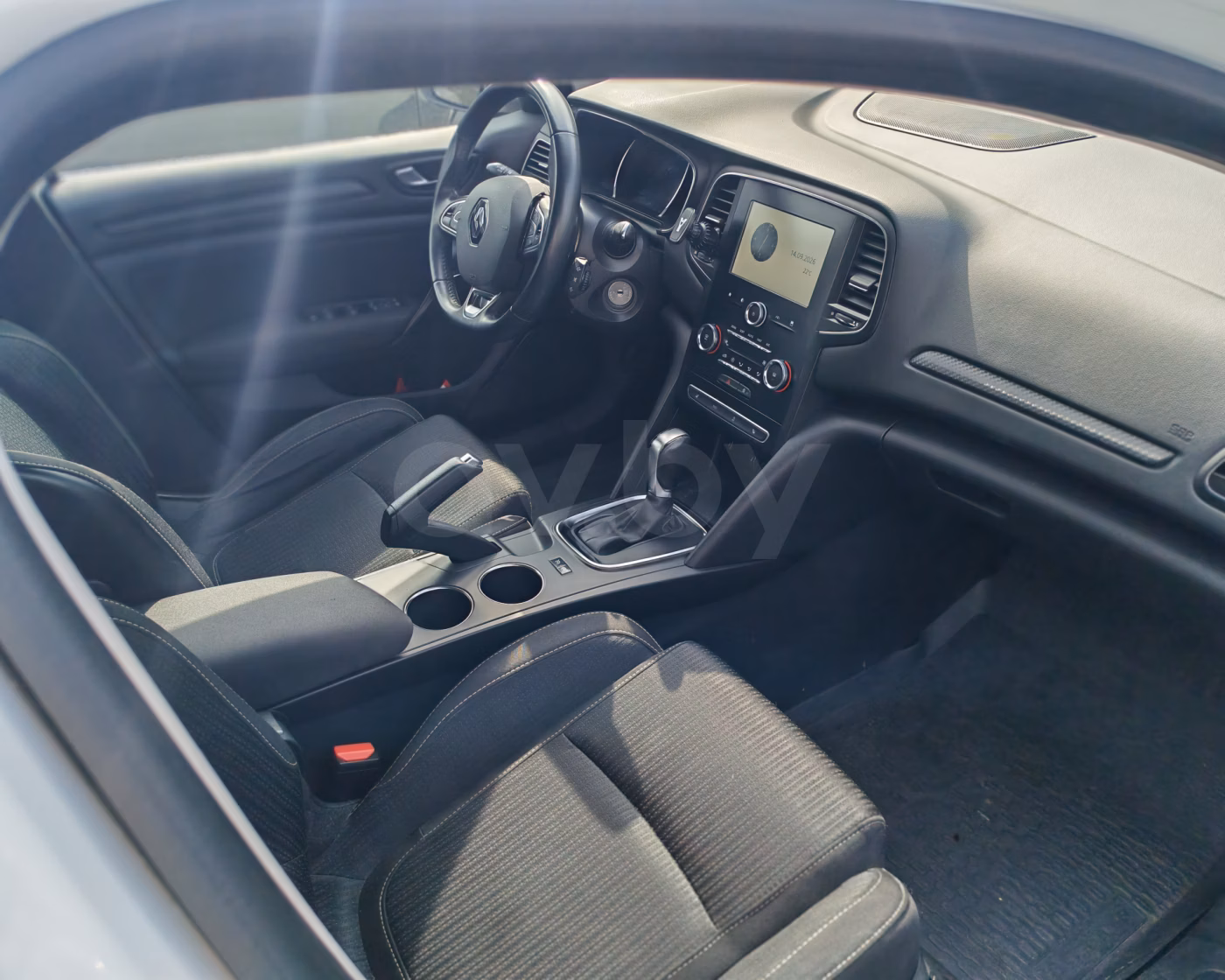 Renault Megane фото 12