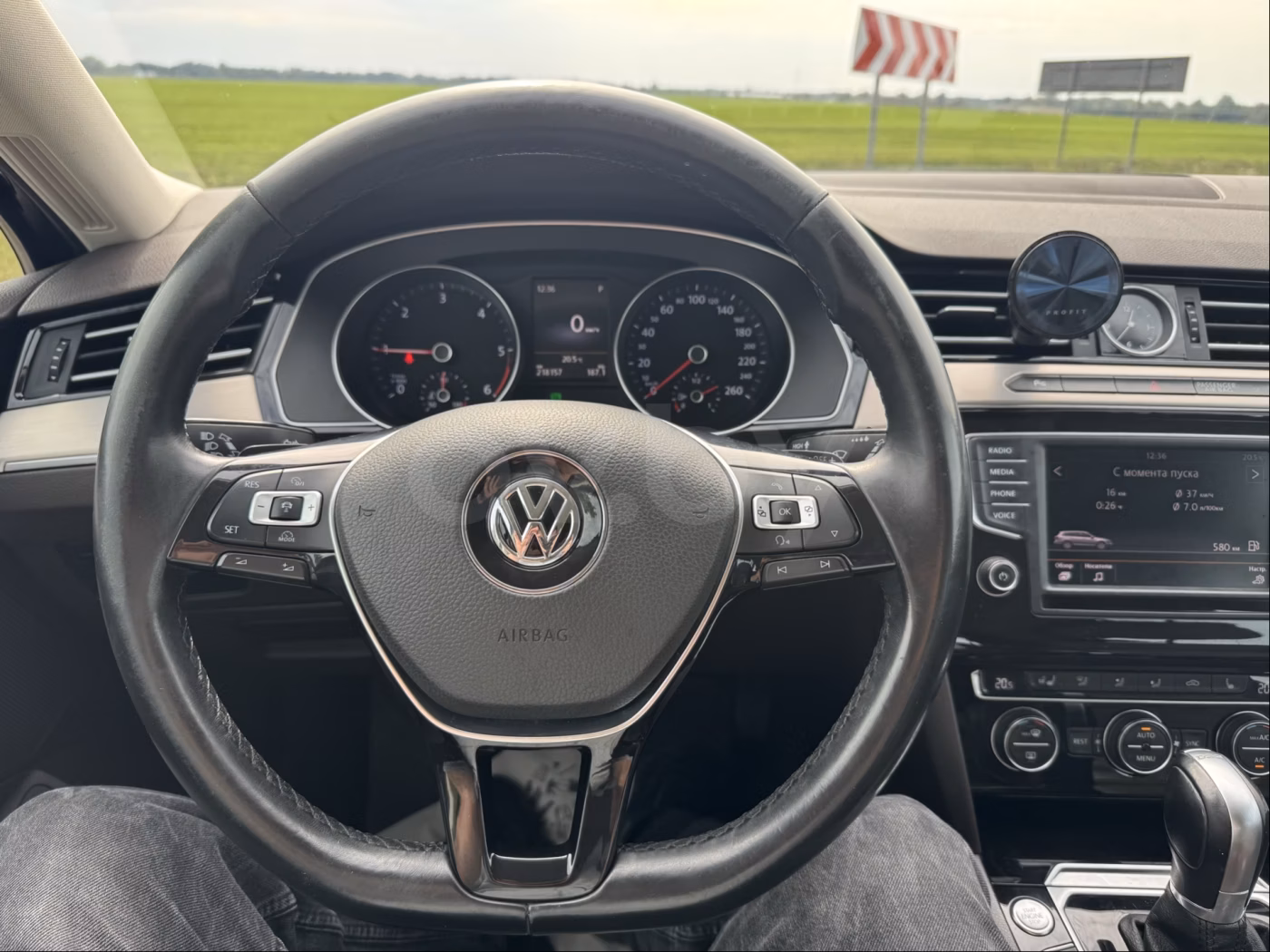 Volkswagen Passat фото 8