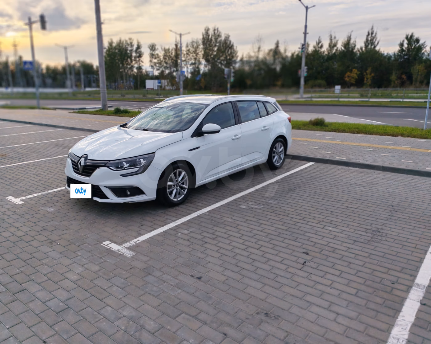 Renault Megane фото 5