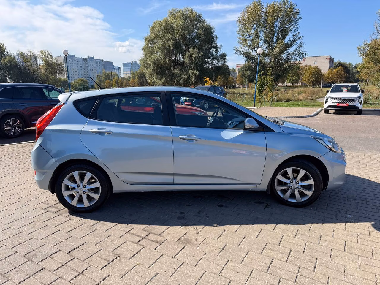 Hyundai Solaris фото 4