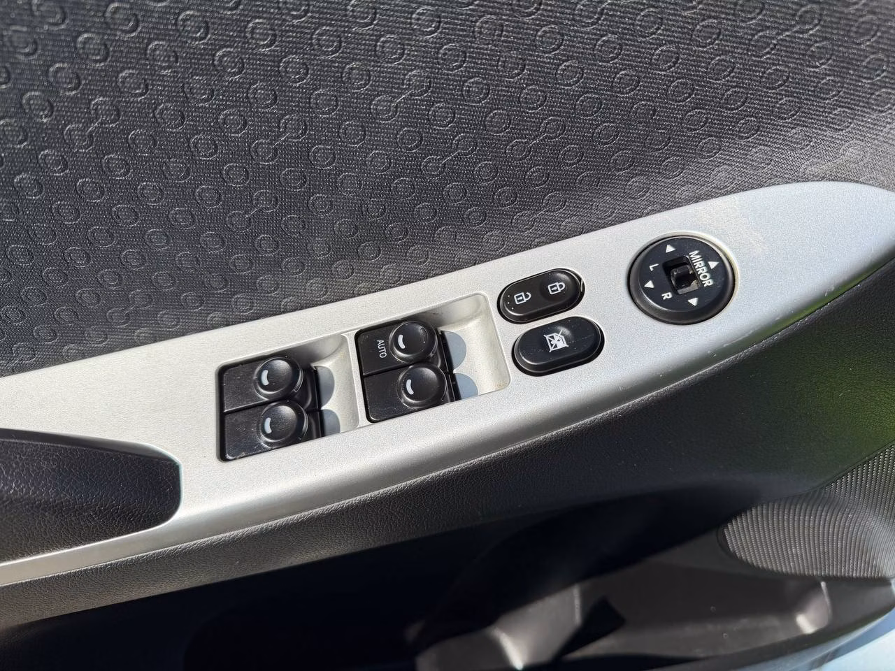 Hyundai Solaris фото 16