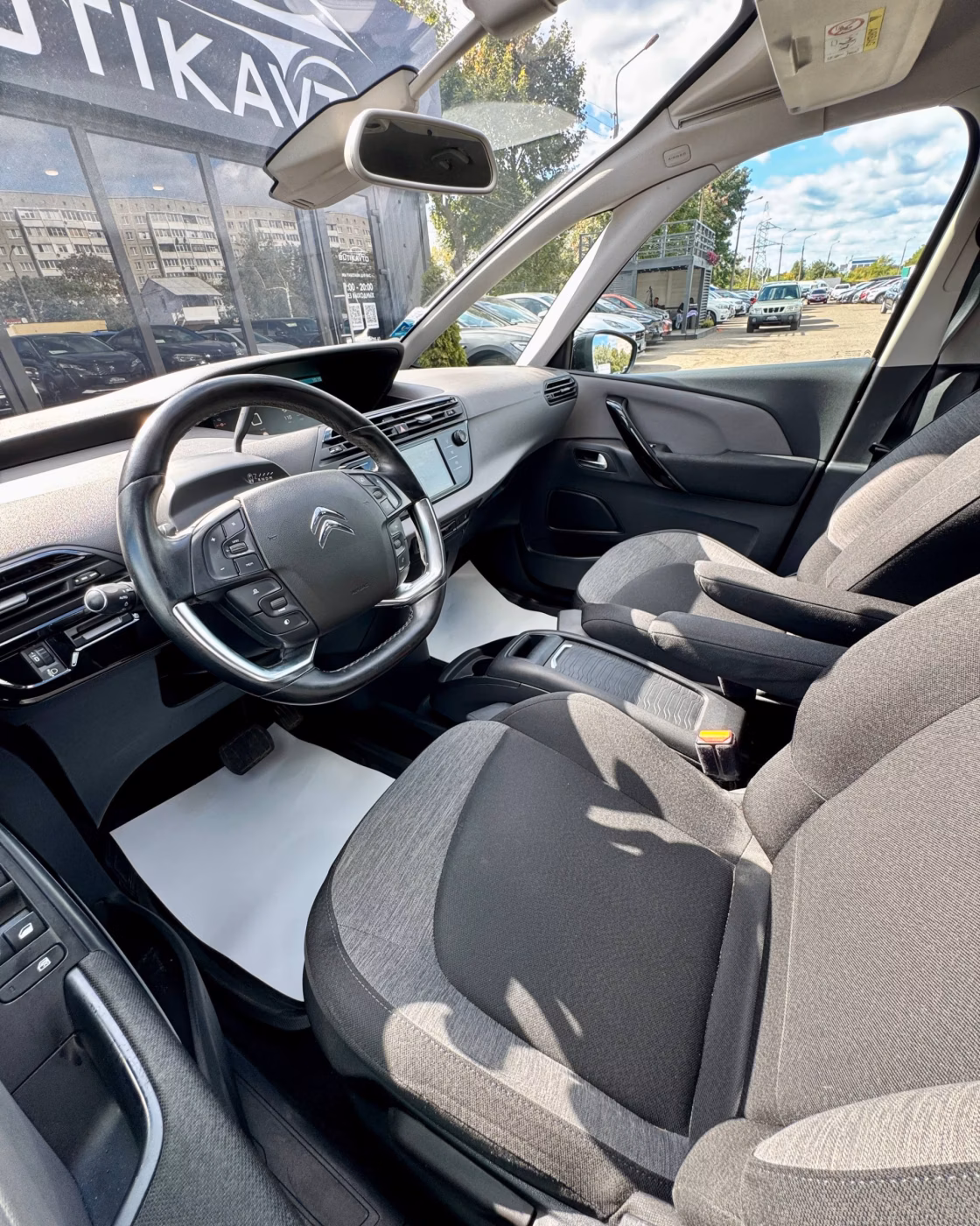 Citroen C4 Grand Spacetourer фото 8