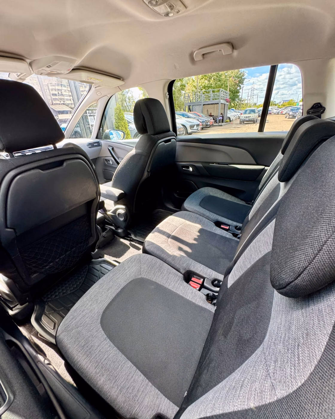 Citroen C4 Grand Spacetourer фото 9