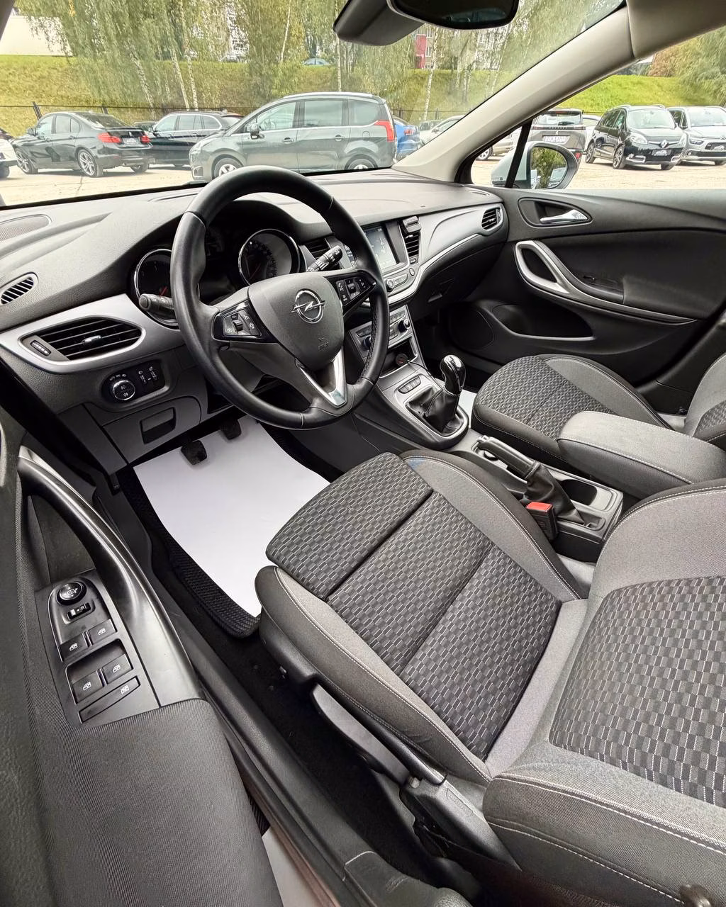 Opel Astra фото 8