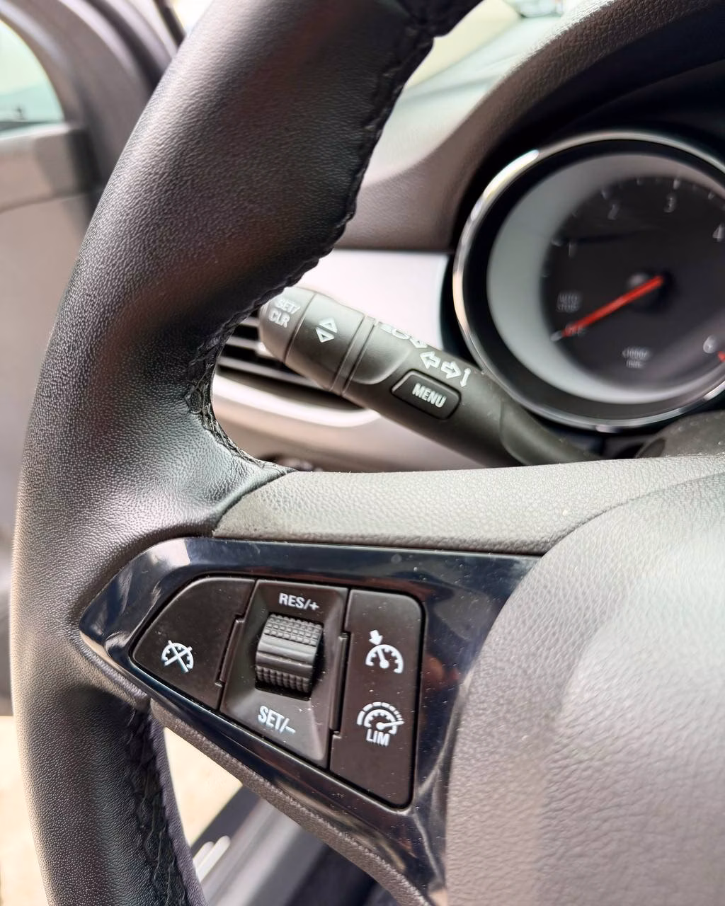 Opel Astra фото 14