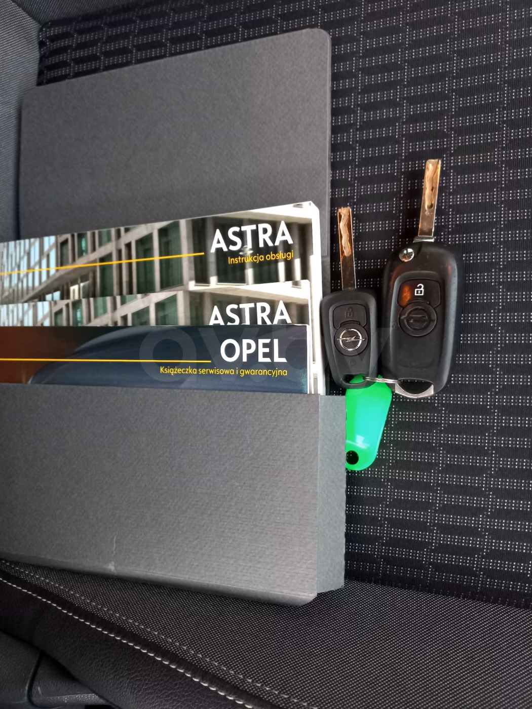 Opel Astra фото 21