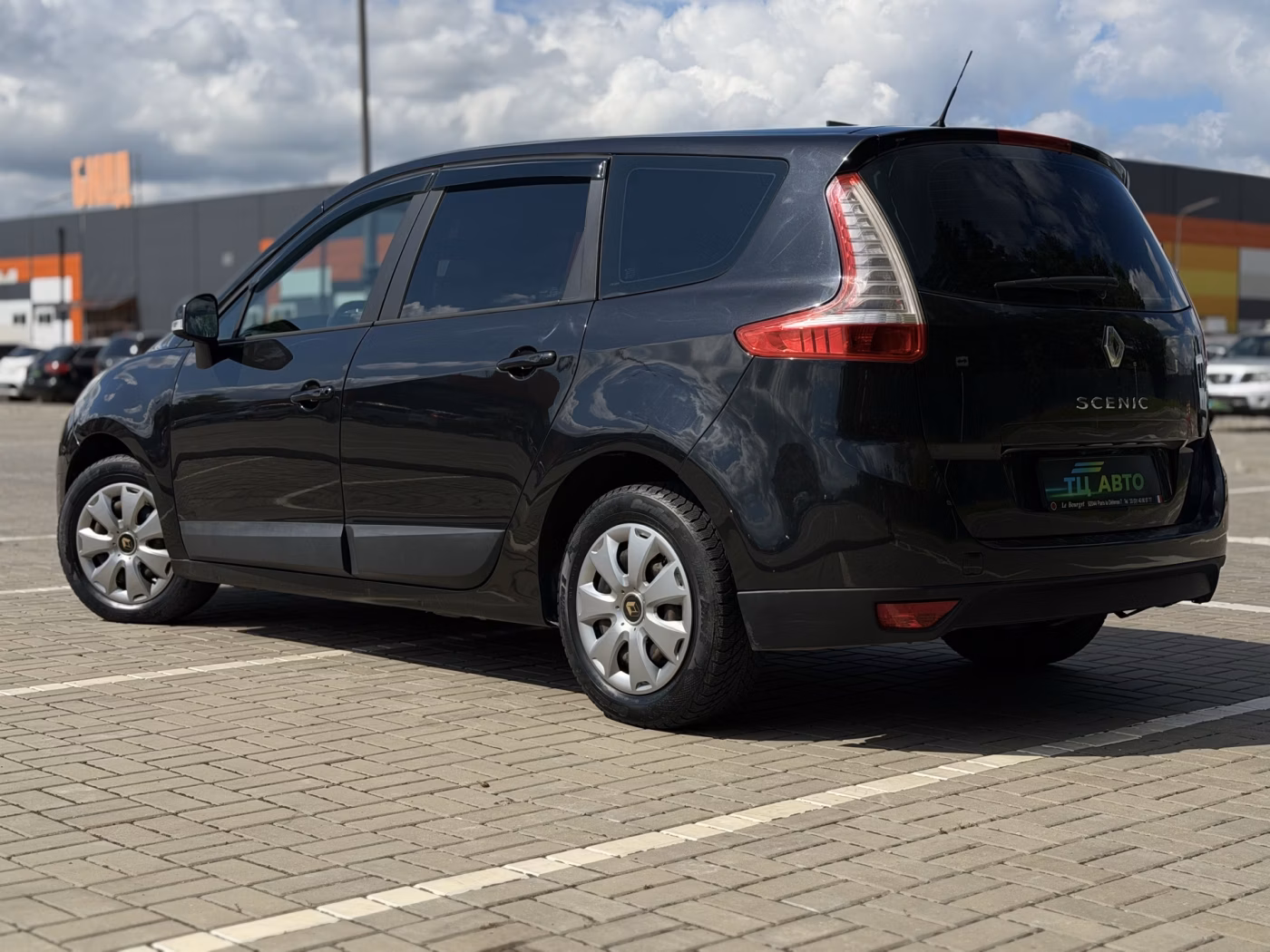 Renault Grand Scenic фото 9