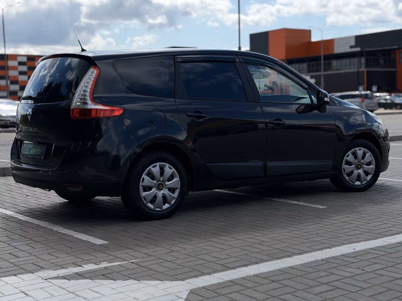 Renault Grand Scenic фото 8
