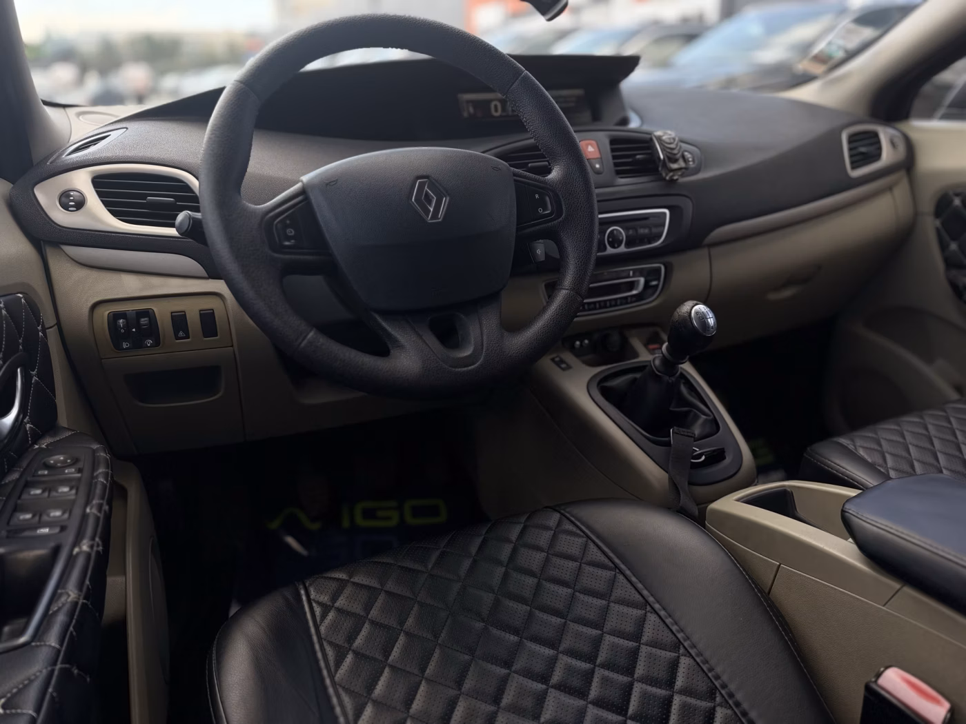 Renault Grand Scenic фото 16