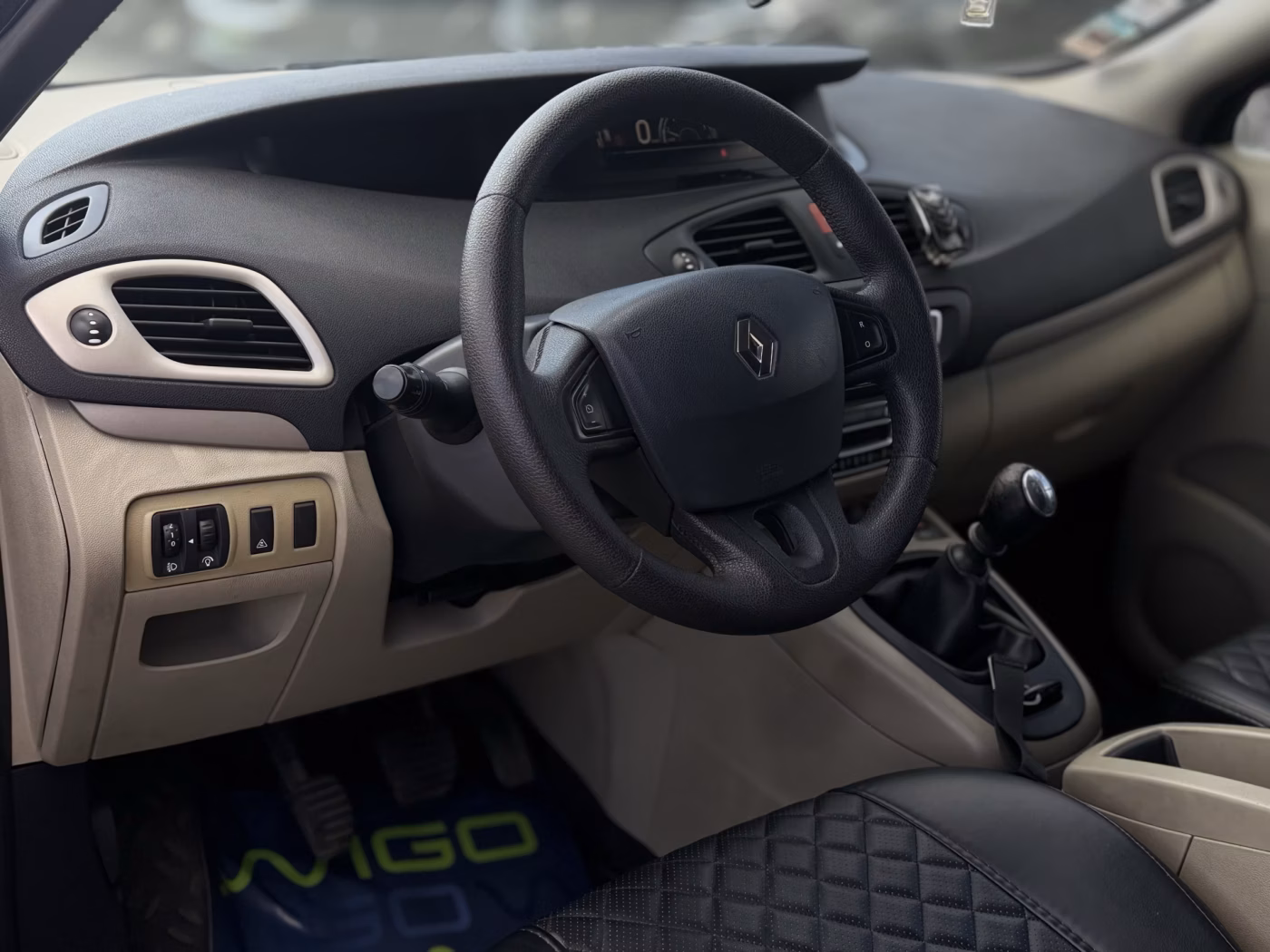 Renault Grand Scenic фото 19