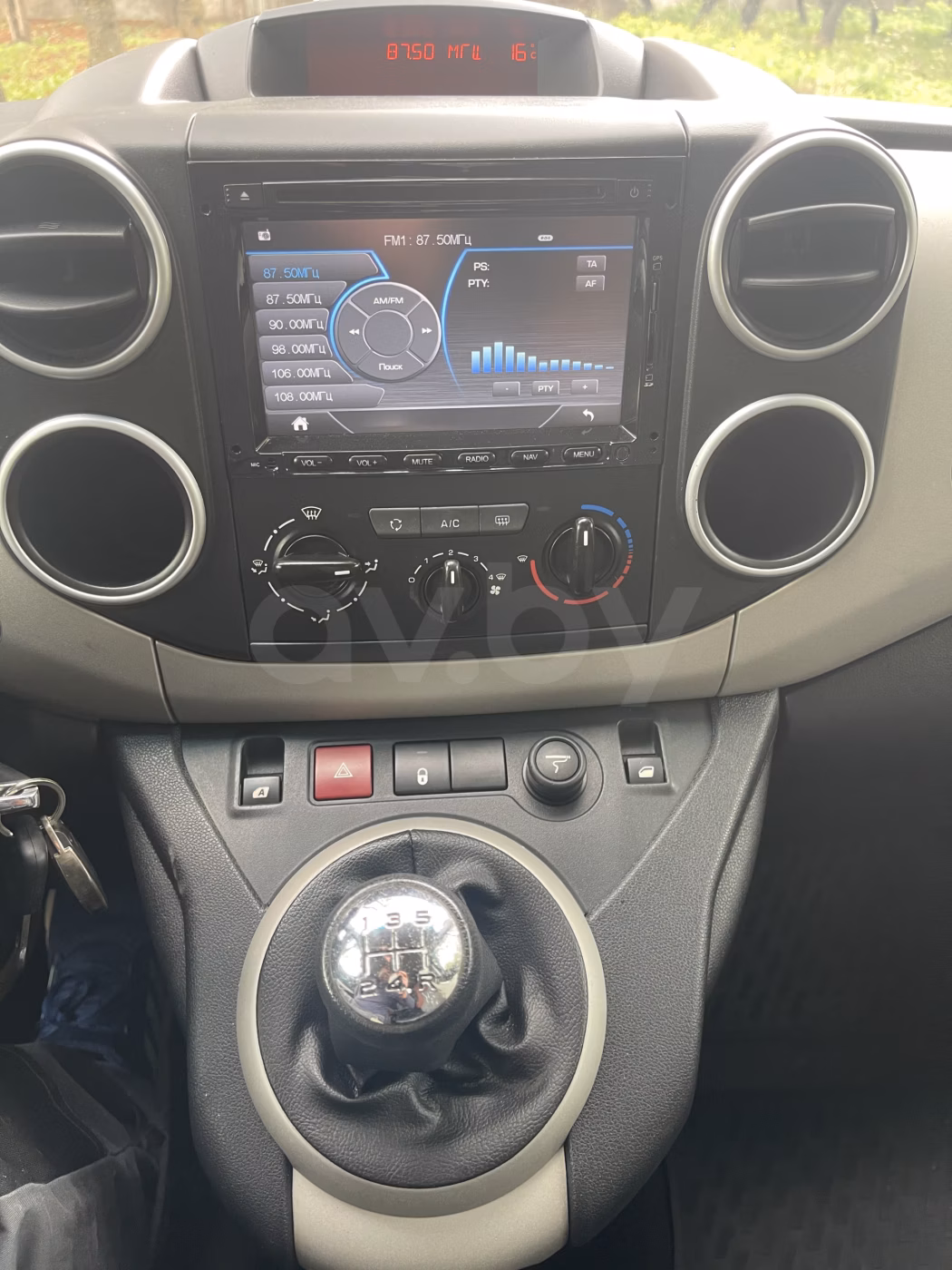Peugeot Partner фото 14