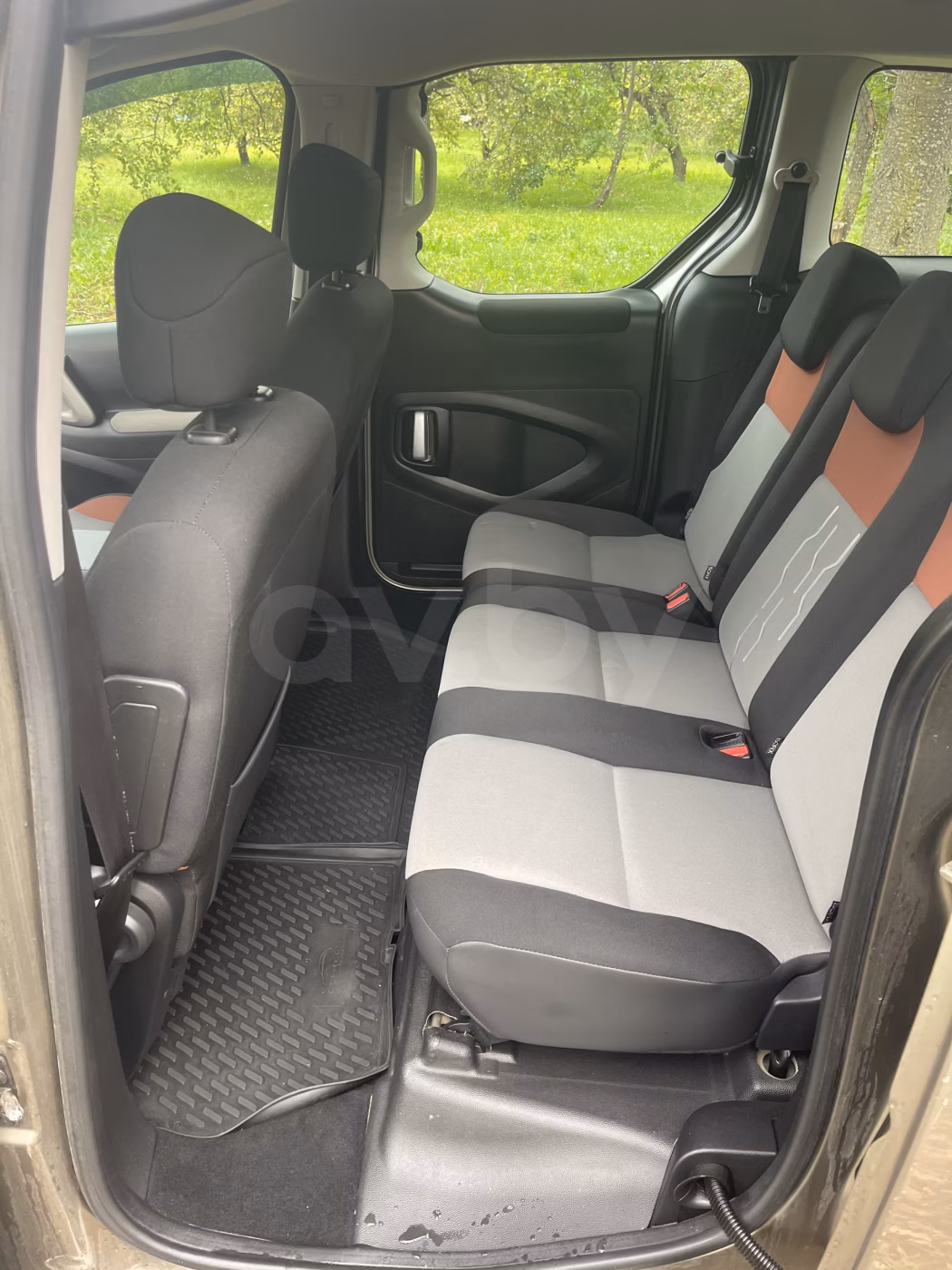 Peugeot Partner фото 11