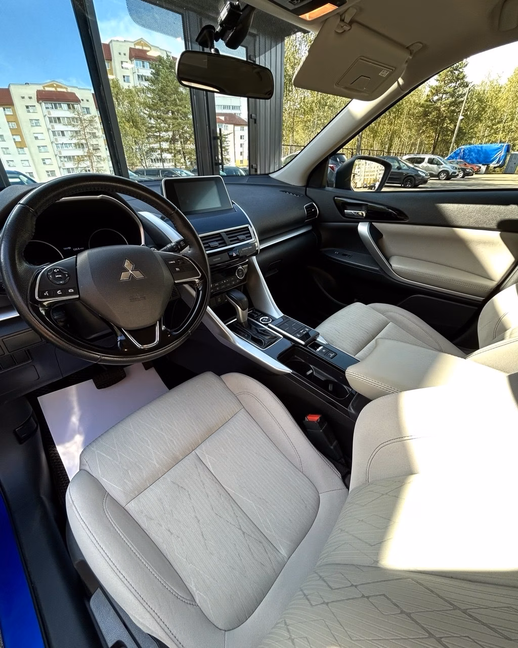 Mitsubishi Eclipse Cross фото 7