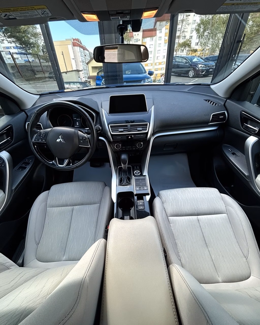 Mitsubishi Eclipse Cross фото 8