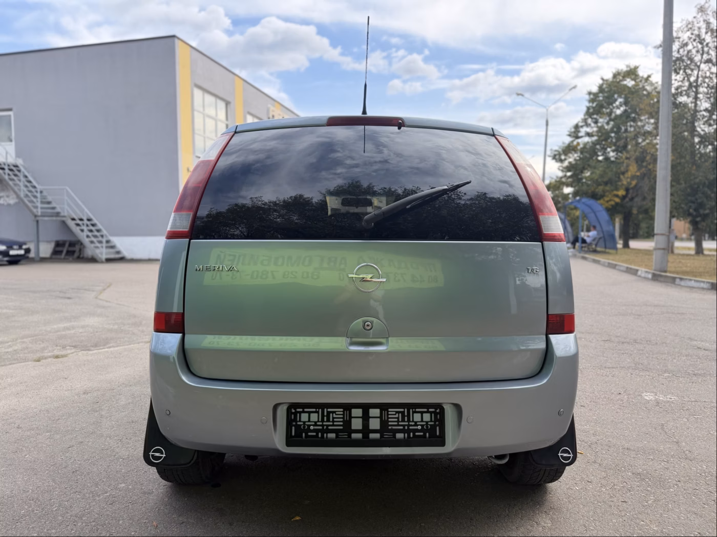 Opel Meriva фото 8