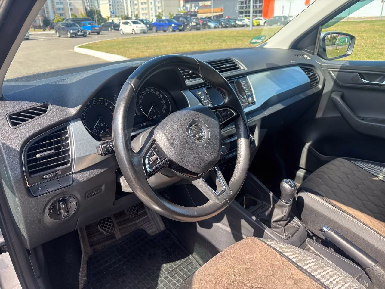 Skoda Fabia фото 4