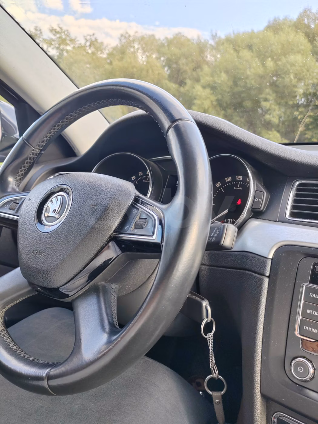 Skoda Superb фото 11