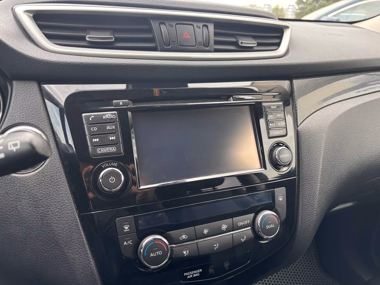 Nissan X-Trail фото 12