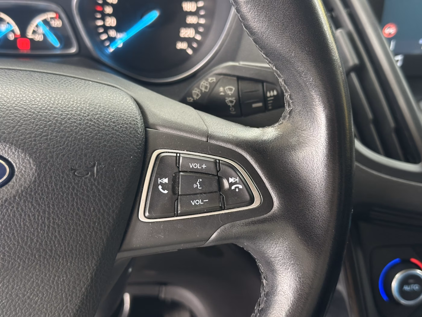 Ford Kuga фото 21