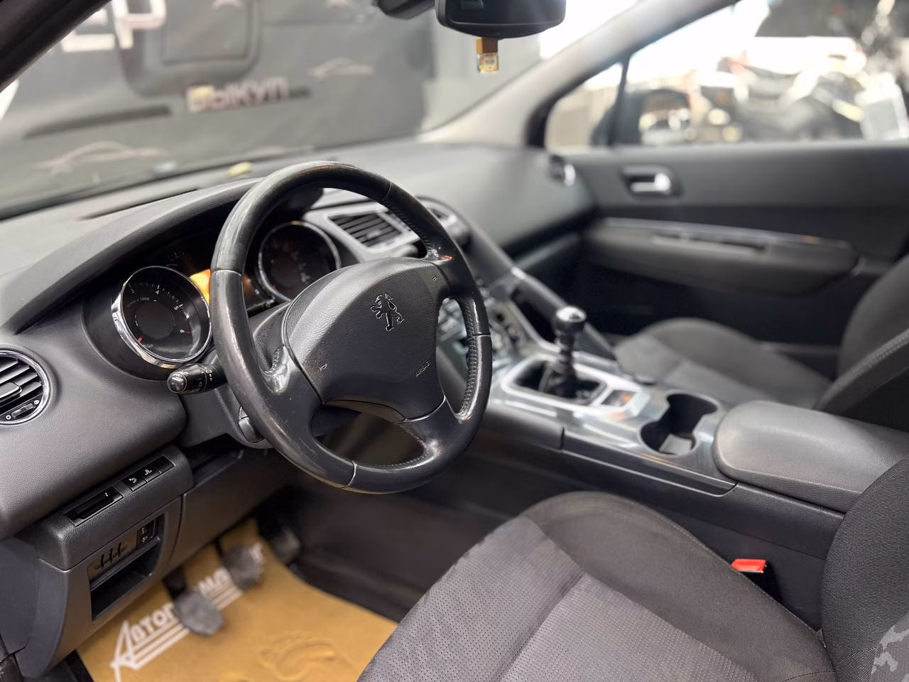 Peugeot 3008 фото 7