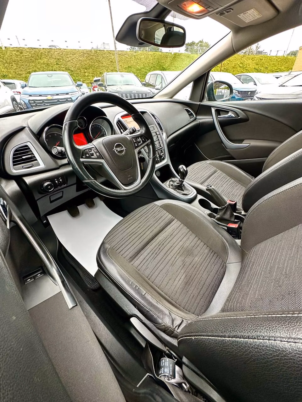 Opel Astra фото 9