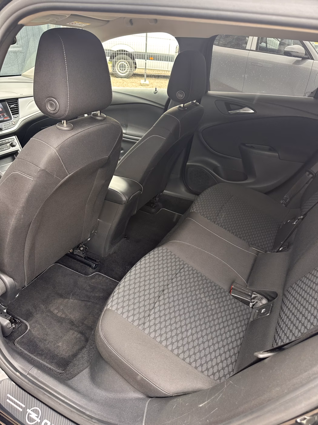 Opel Astra фото 8