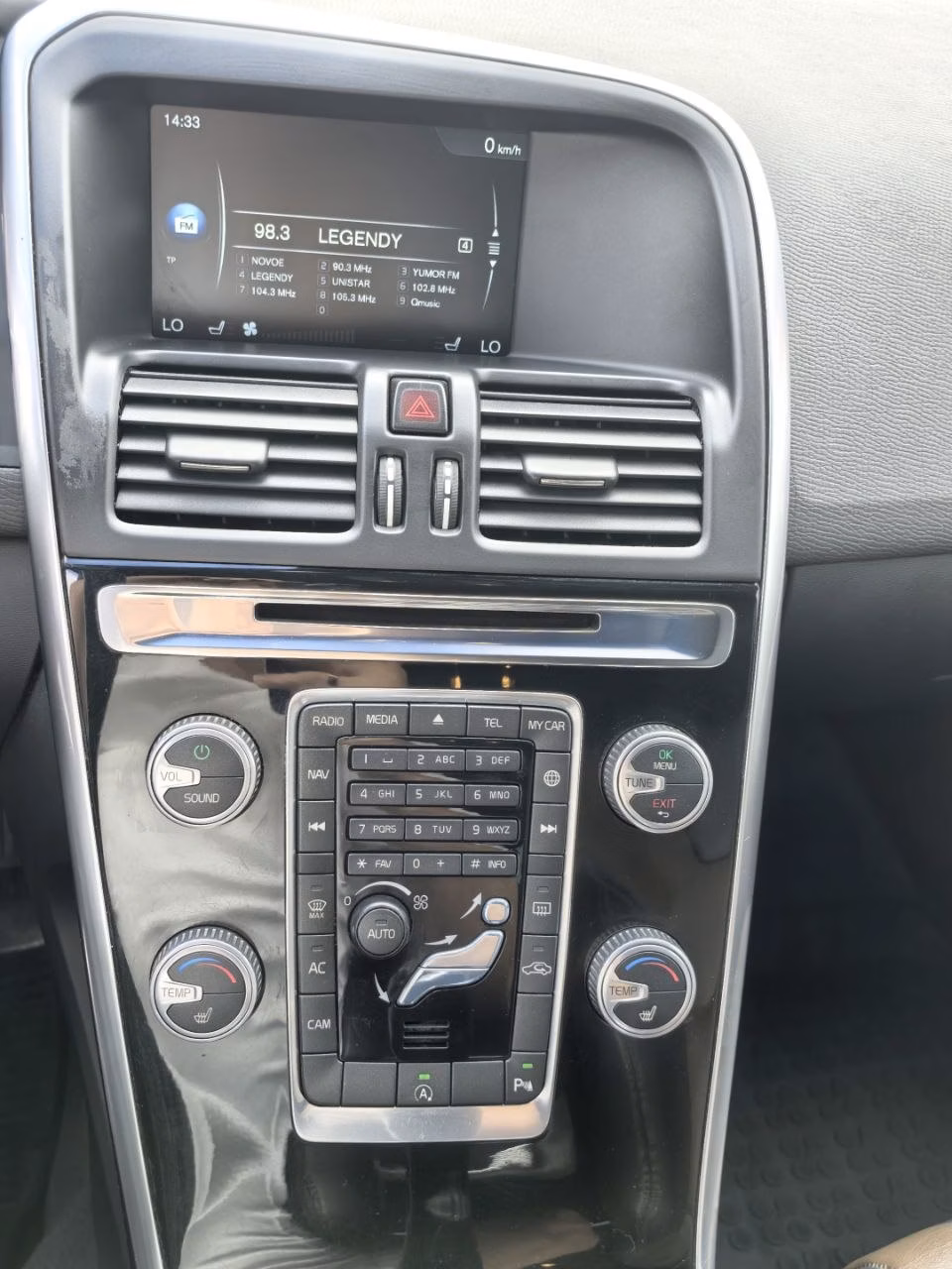Volvo XC60 фото 11