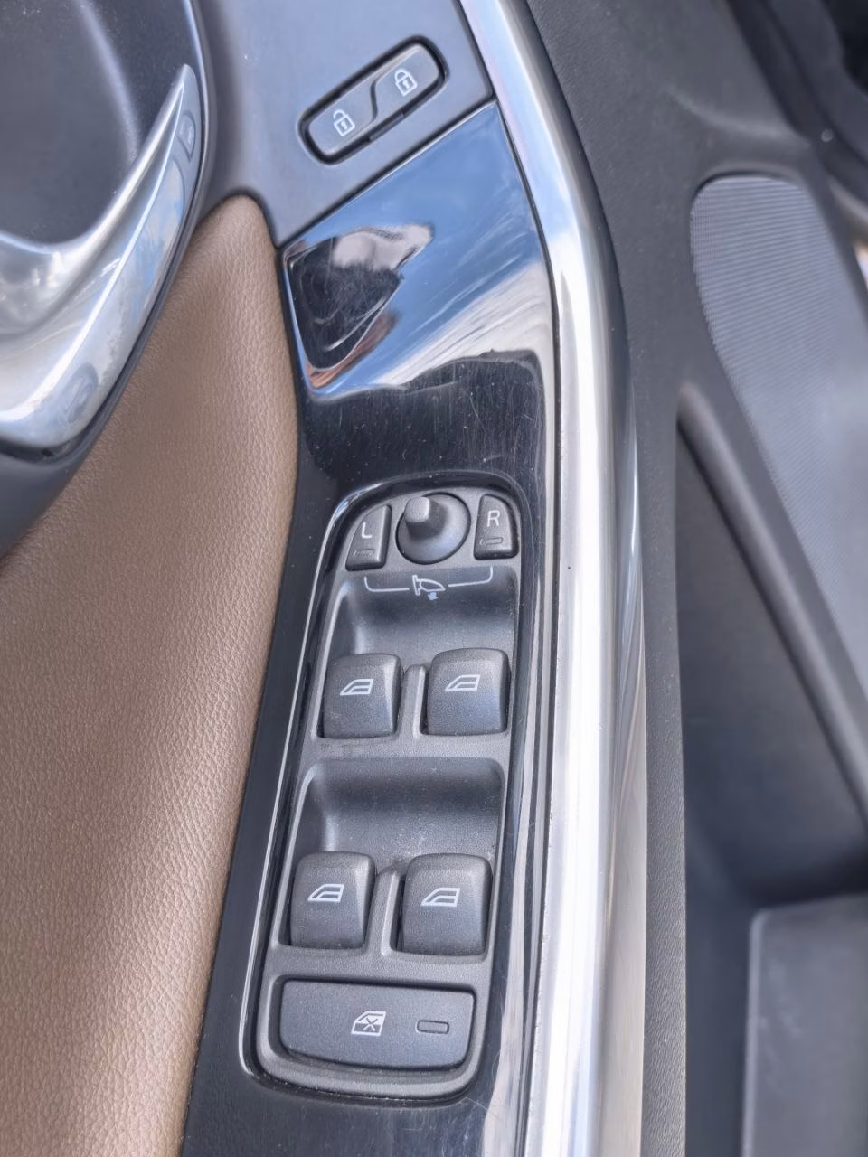 Volvo XC60 фото 12