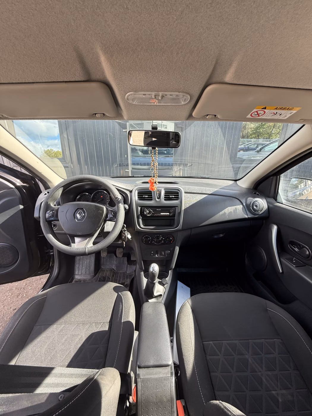 Renault Sandero Stepway фото 9