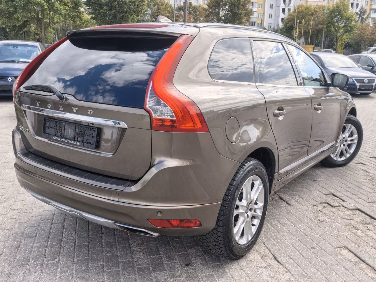 Volvo XC60 фото 9