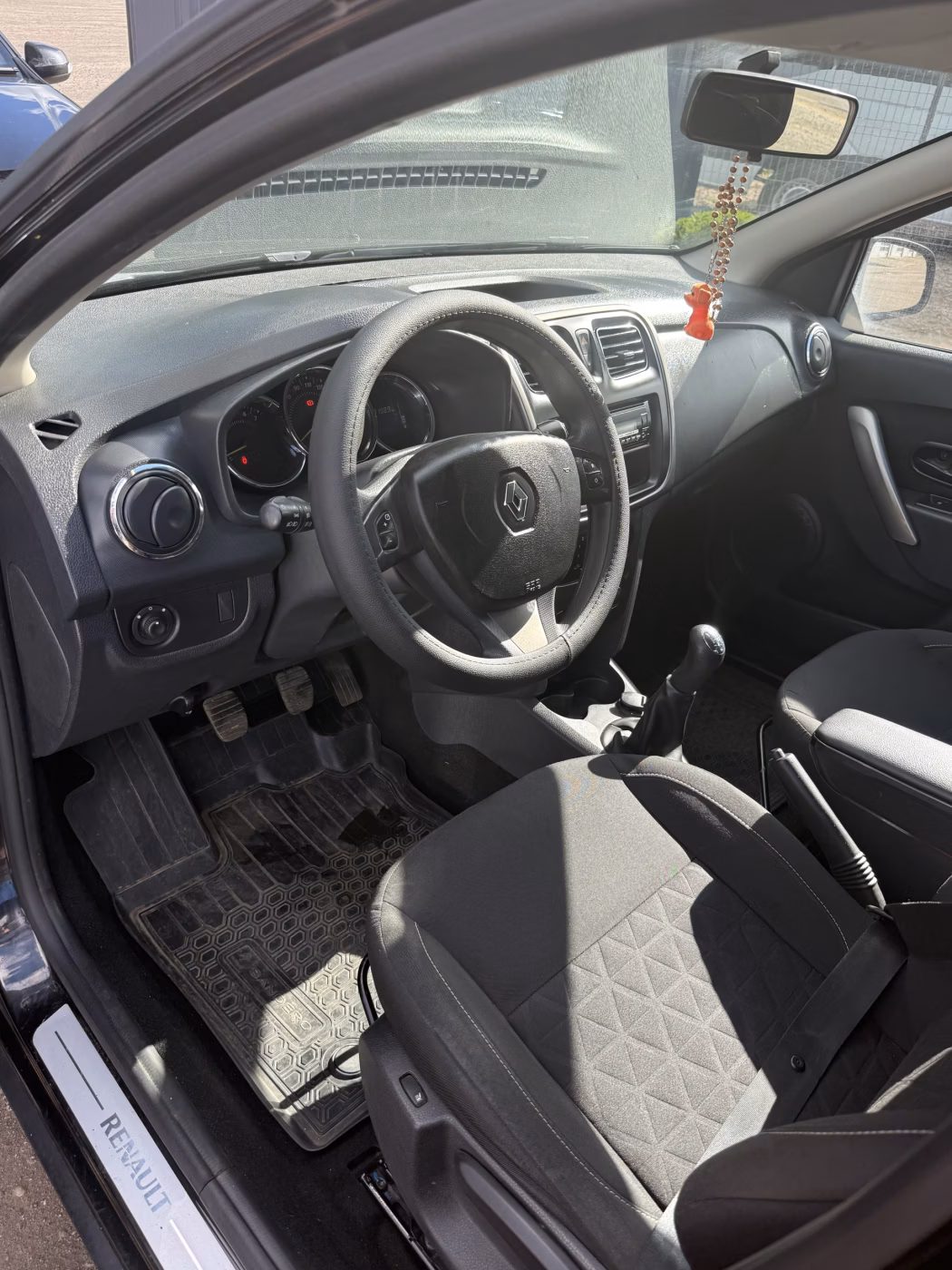 Renault Sandero Stepway фото 7