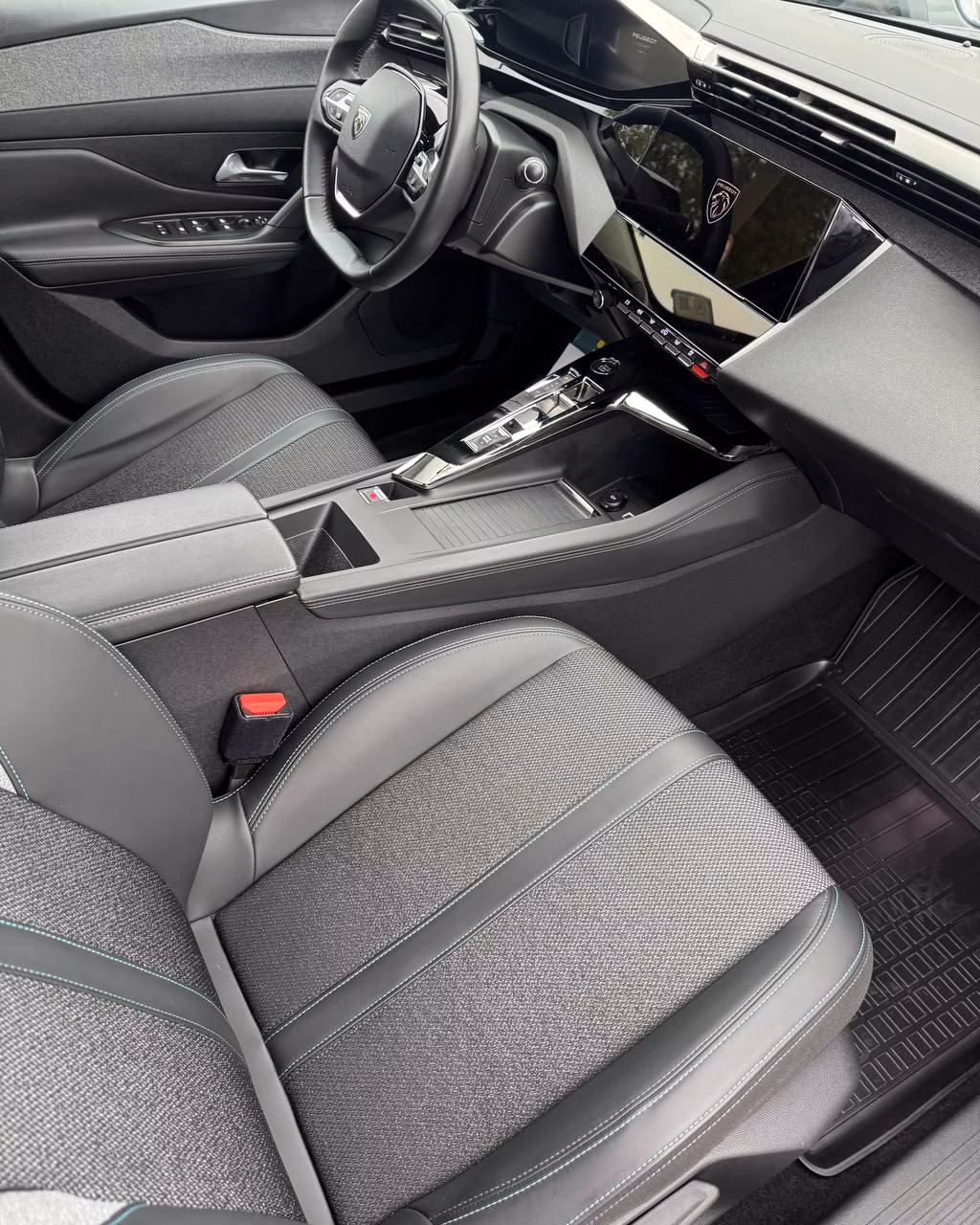 Peugeot 308 фото 14
