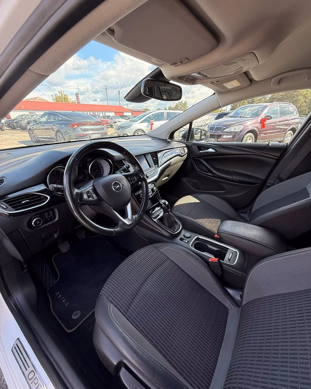 Opel Astra фото 9