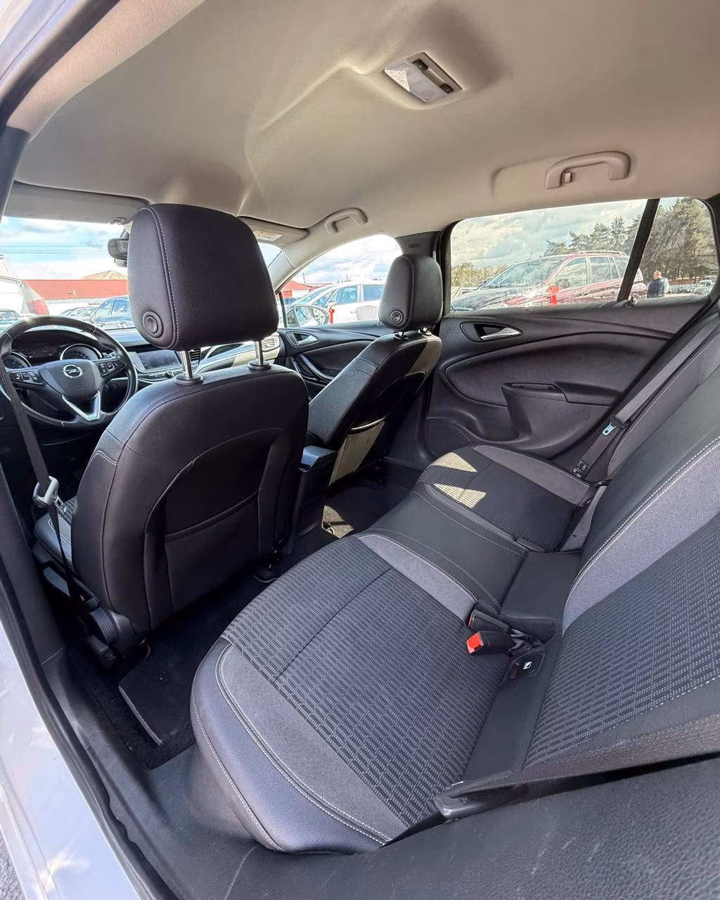Opel Astra фото 10