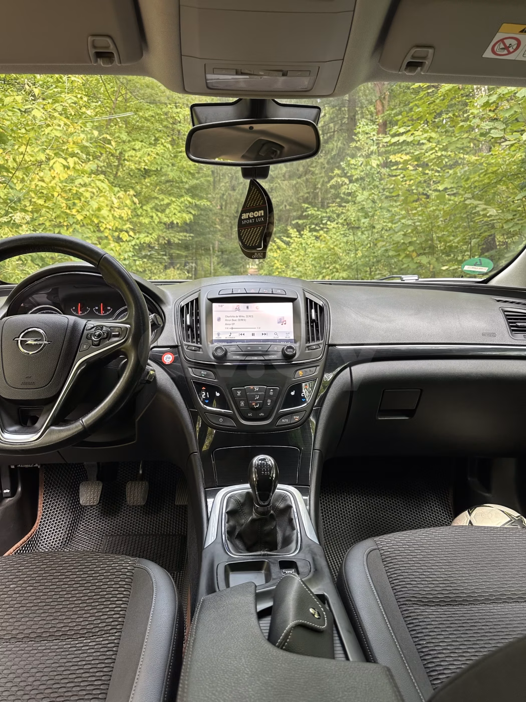 Opel Insignia фото 11