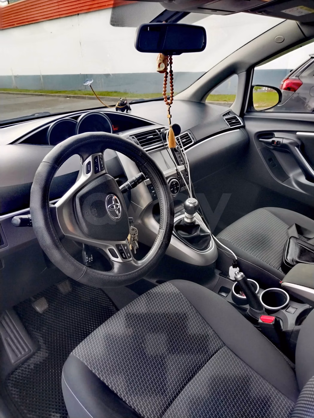 Toyota Verso фото 8