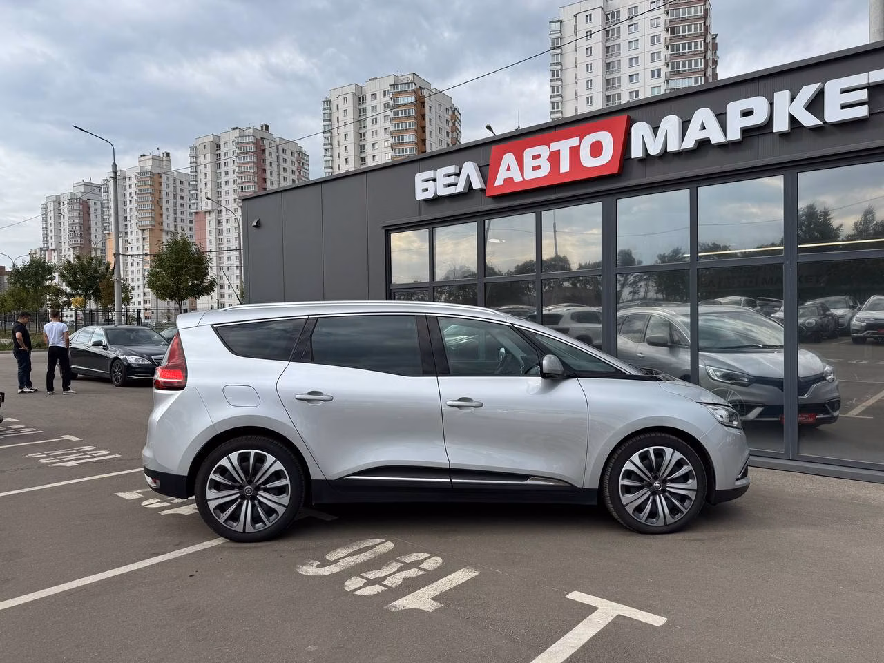 Renault Grand Scenic фото 4