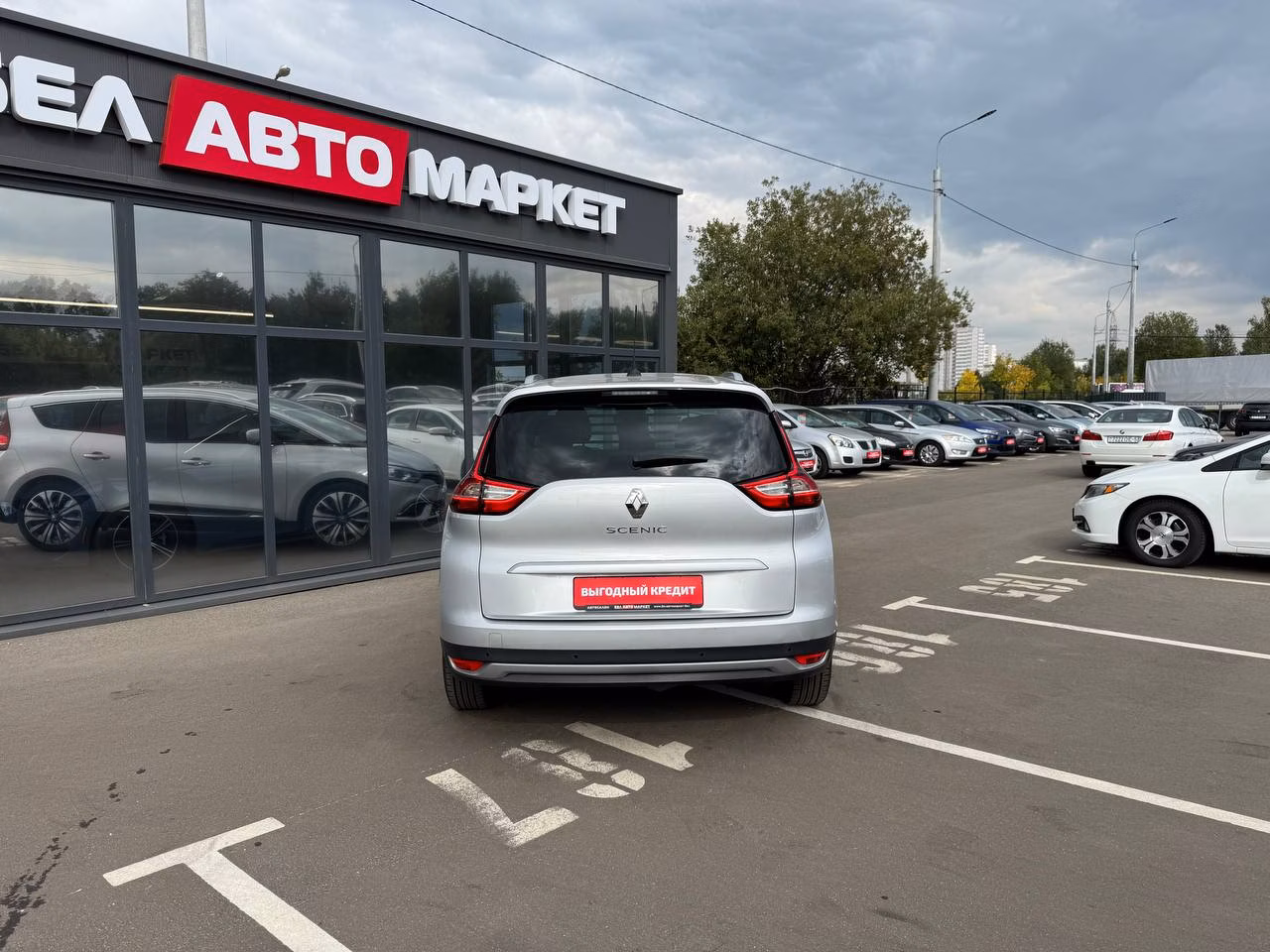 Renault Grand Scenic фото 6