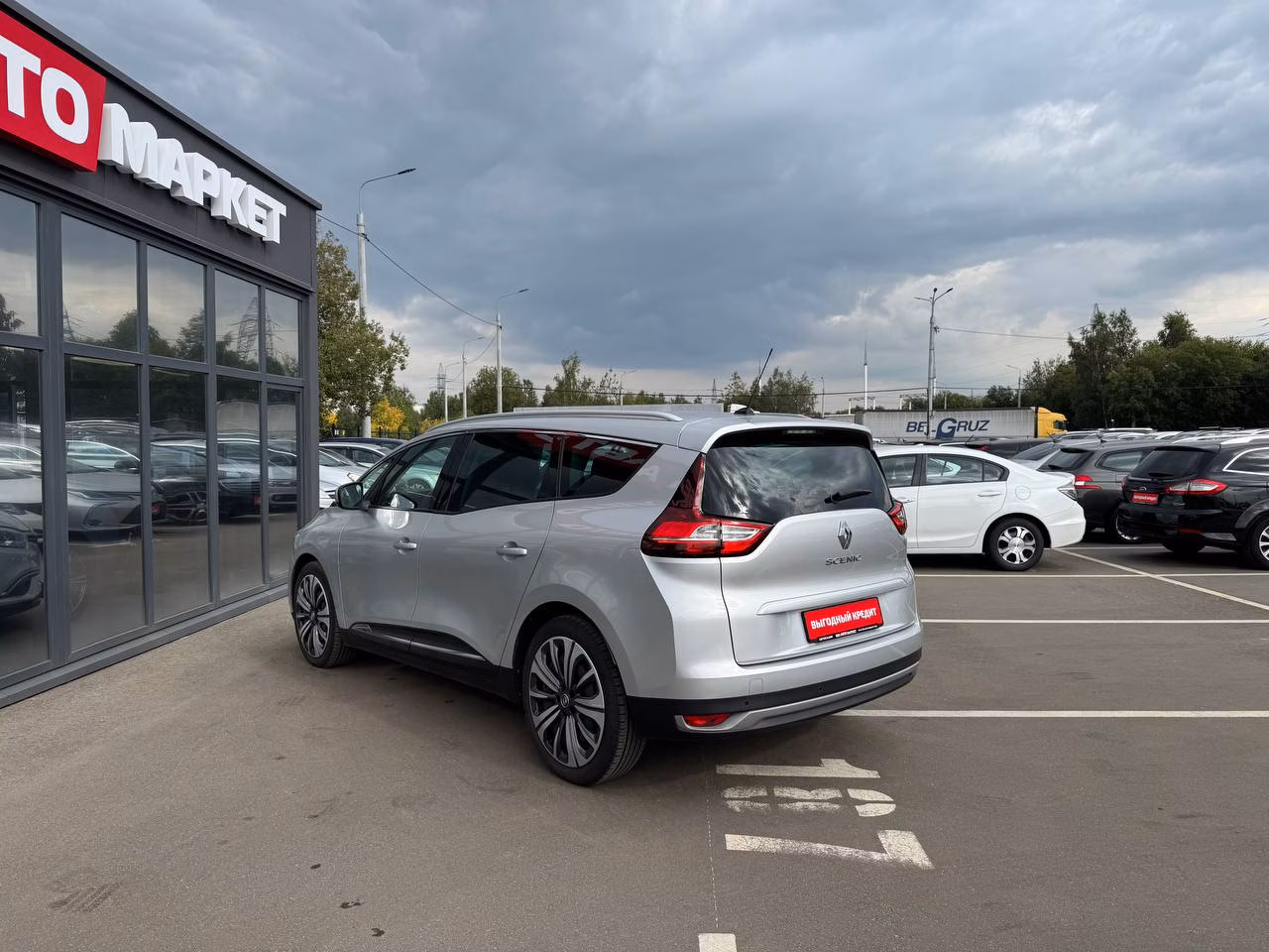 Renault Grand Scenic фото 7