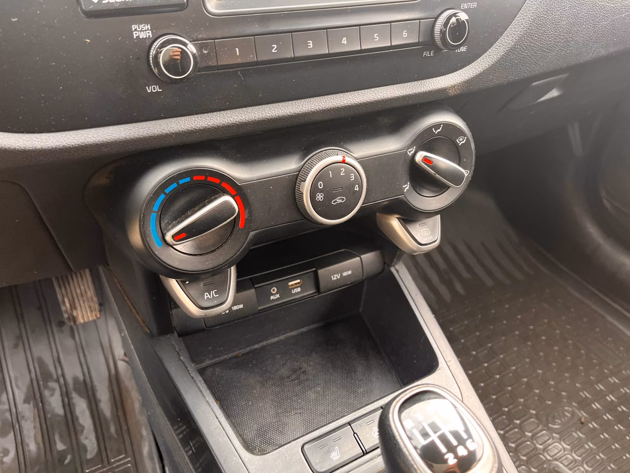 Kia Rio X (X-Line) фото 12