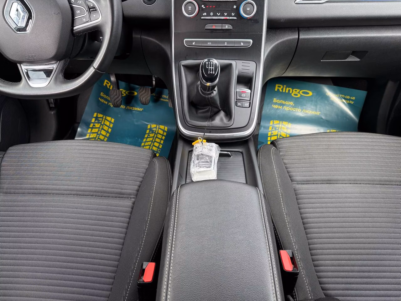 Renault Grand Scenic фото 13