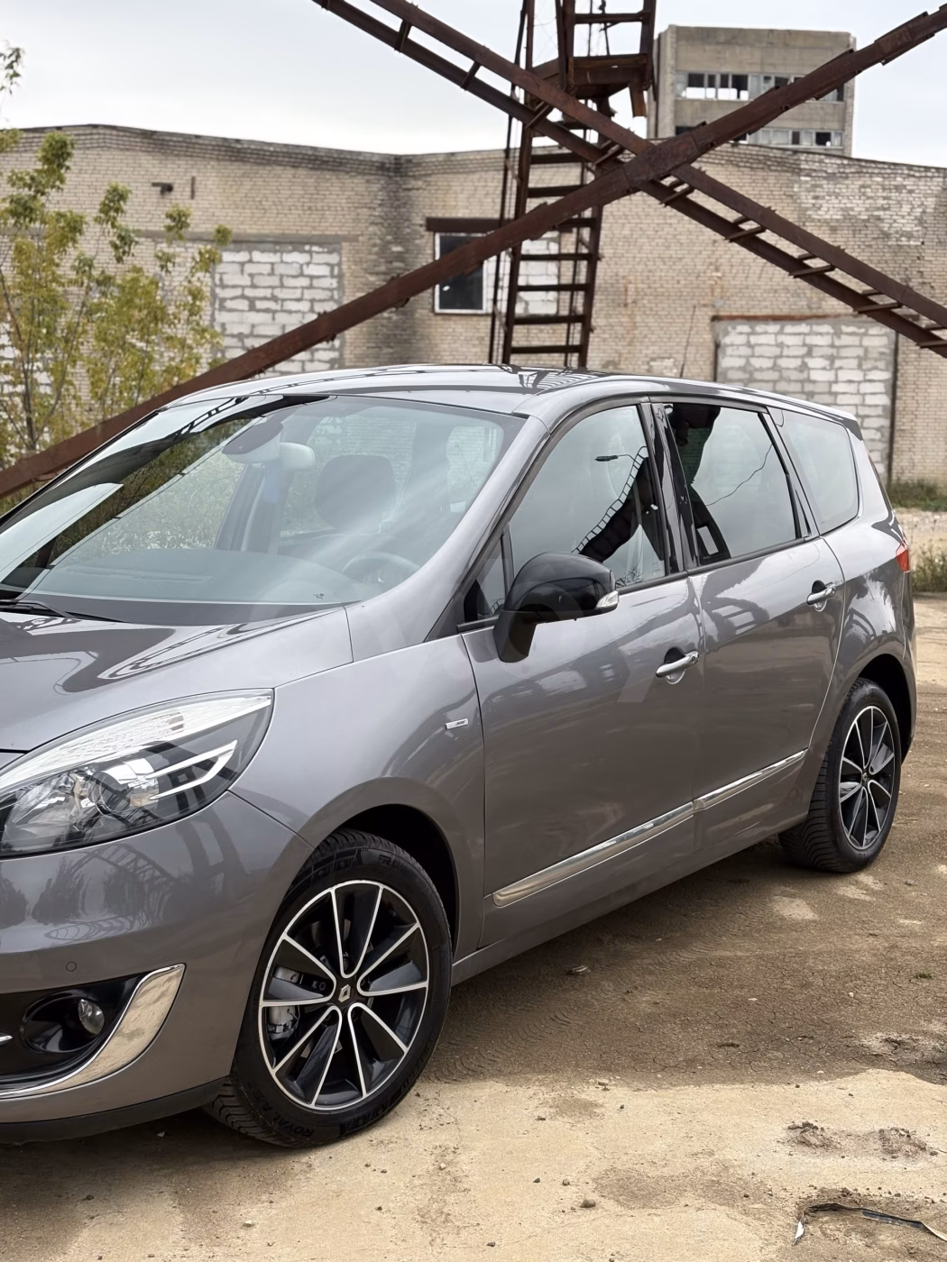 Renault Grand Scenic фото 3