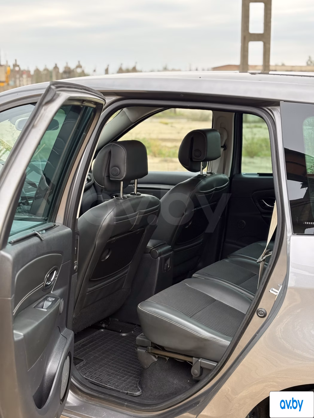 Renault Grand Scenic фото 13