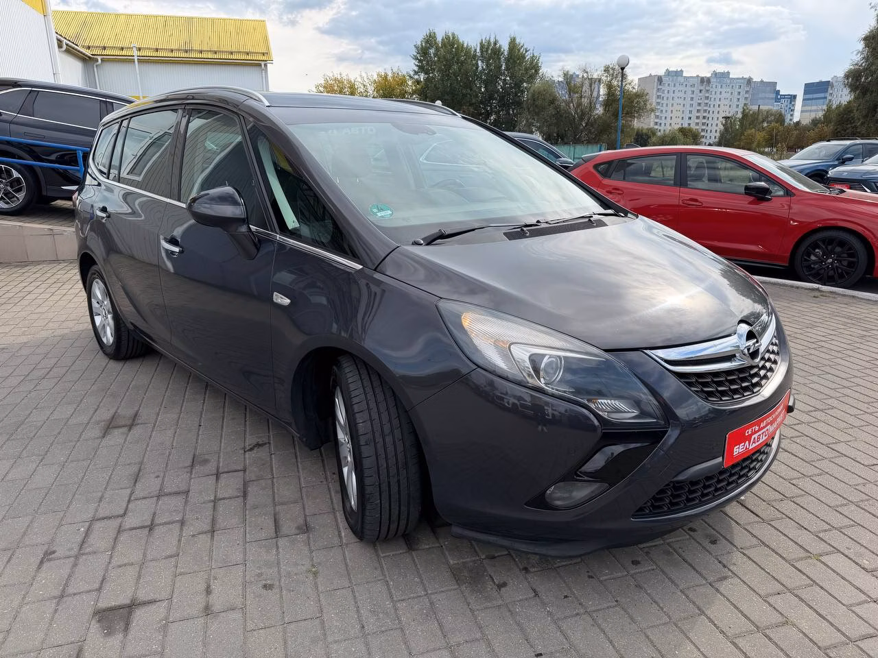 Opel Zafira фото 3