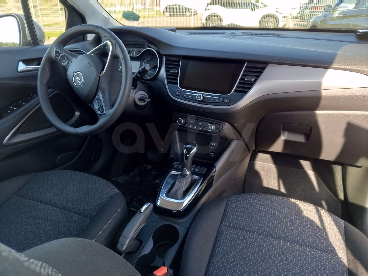 Opel Crossland X фото 12