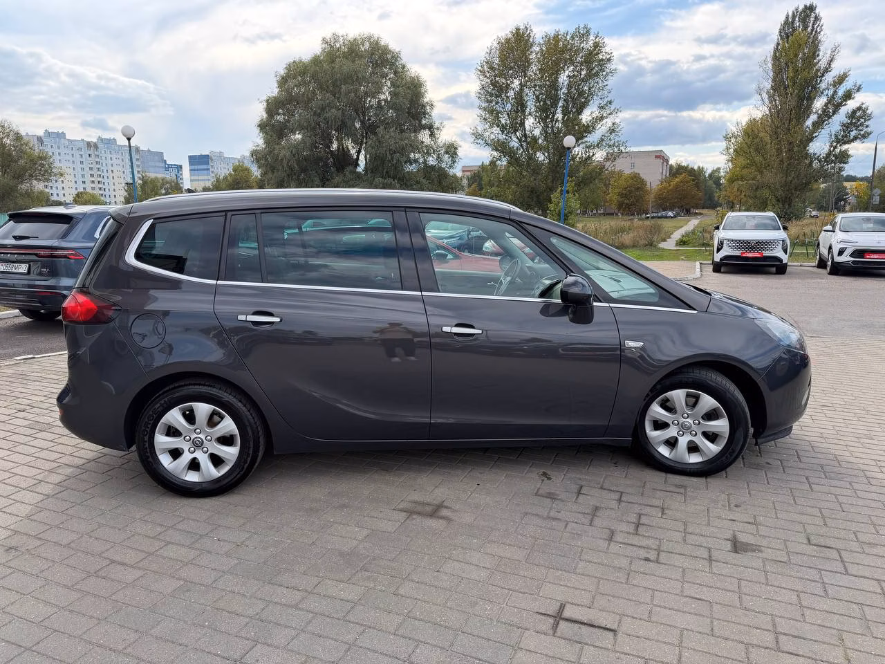 Opel Zafira фото 4