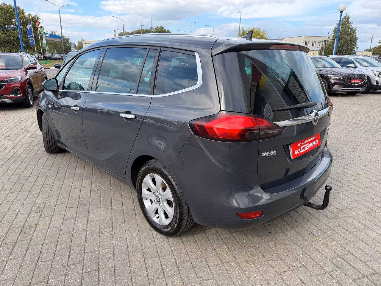 Opel Zafira фото 7