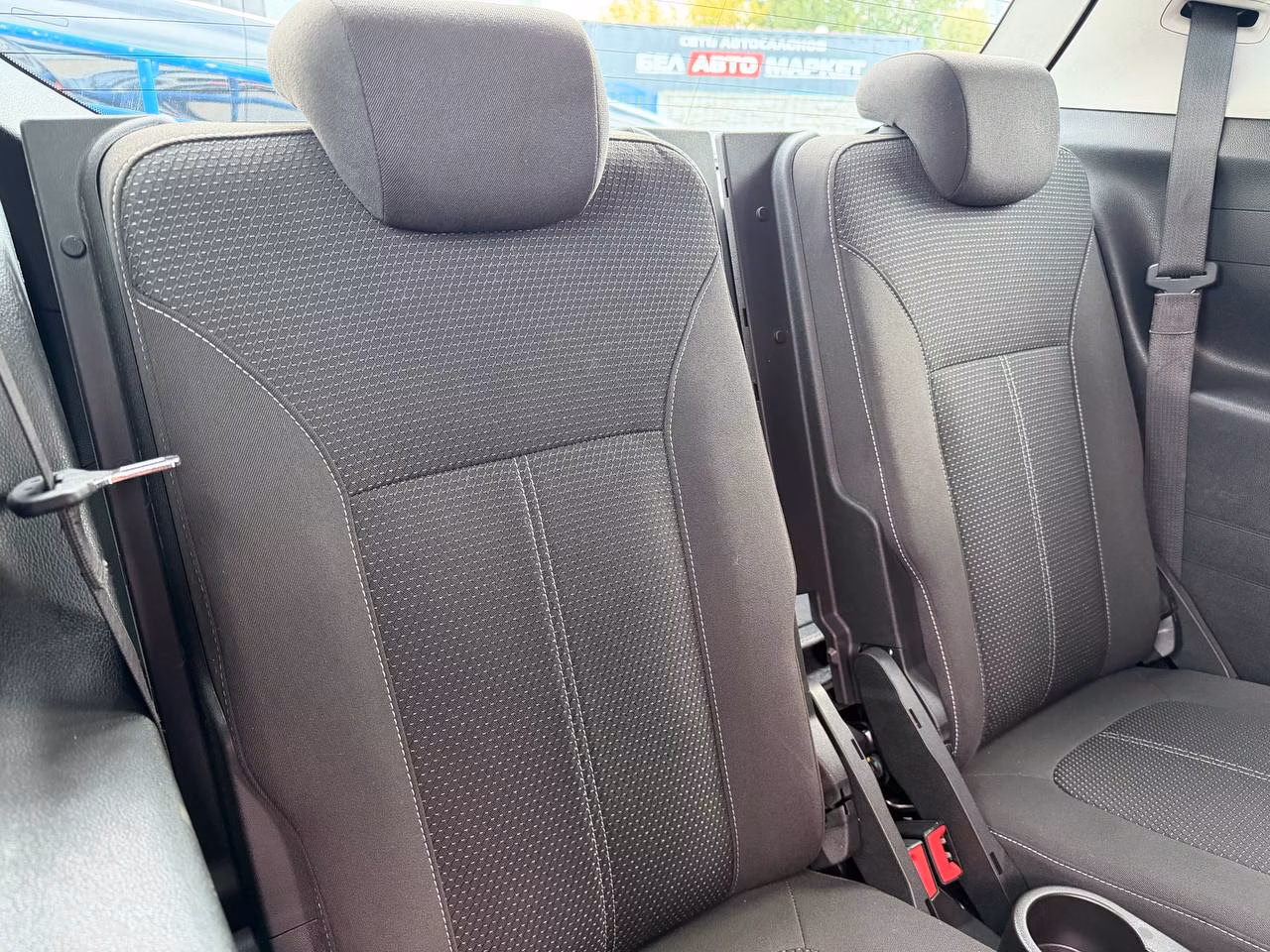 Opel Zafira фото 17