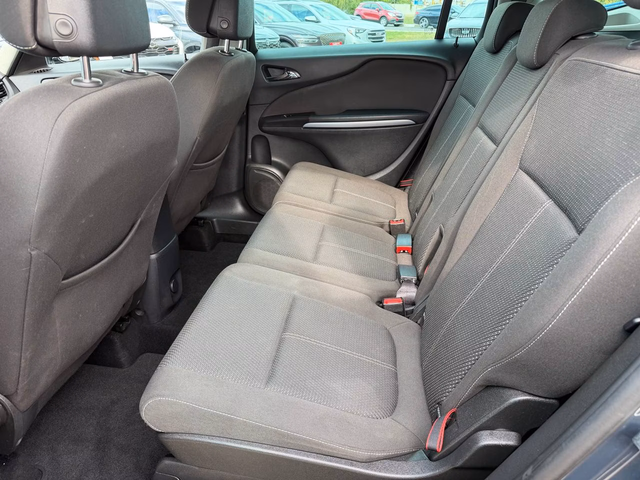Opel Zafira фото 18